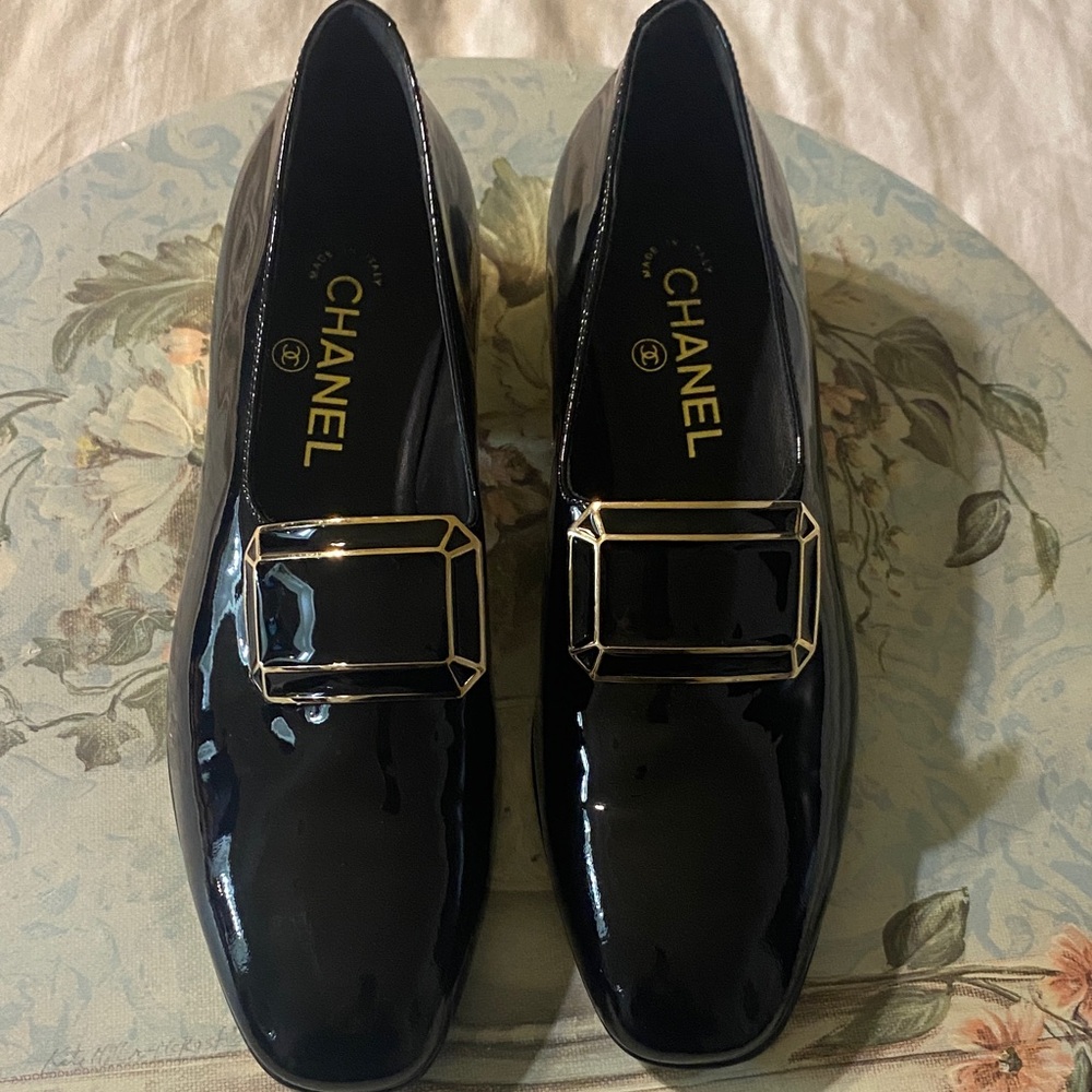 CHANEL Black Patent Leather Loafers with Gold Buckle